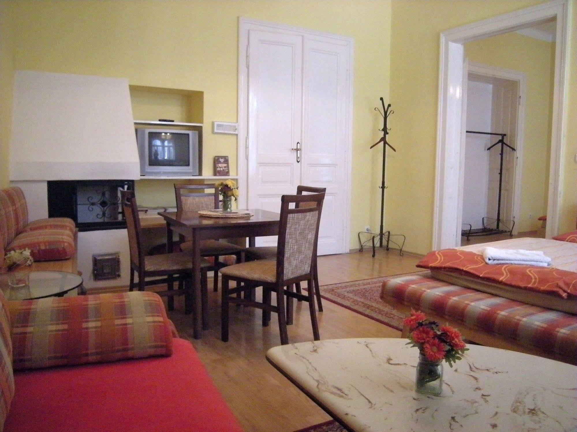 Apartment Historical Centre *